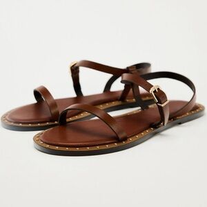 ZARA FLAT LEATHER the TAN SANDALS